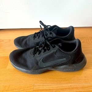 Mens Nike Flex Sneaker size 9.5